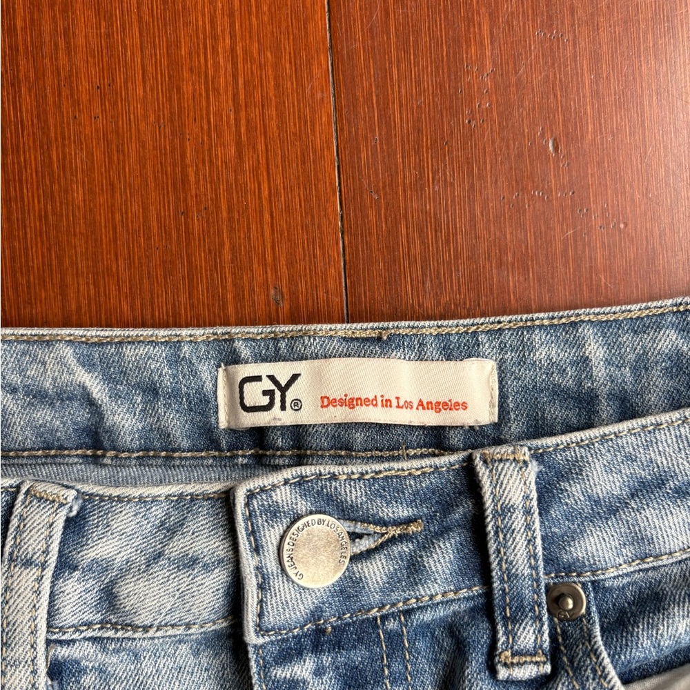 Women's Blue Denim Shorts with floral Lace Trim - Picture 3 of 5